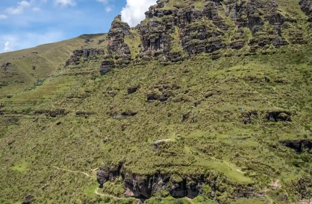 The Waqrapukara Trek Full-Day