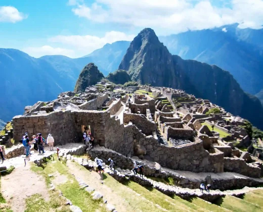 ONE-DAY INCA TRAIL HIKE TO MACHU PICCHU
