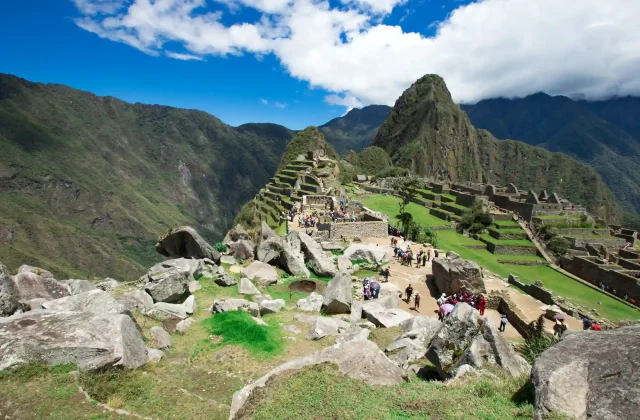 SACRED VALLEY & MACHU PICCHU 2-DAY ADVENTURE