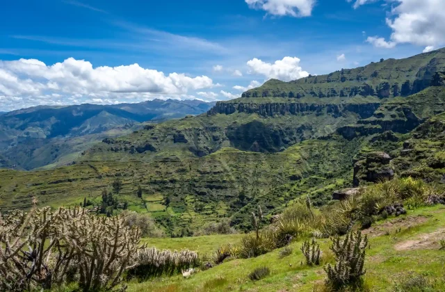 The Waqrapukara Trek Full-Day