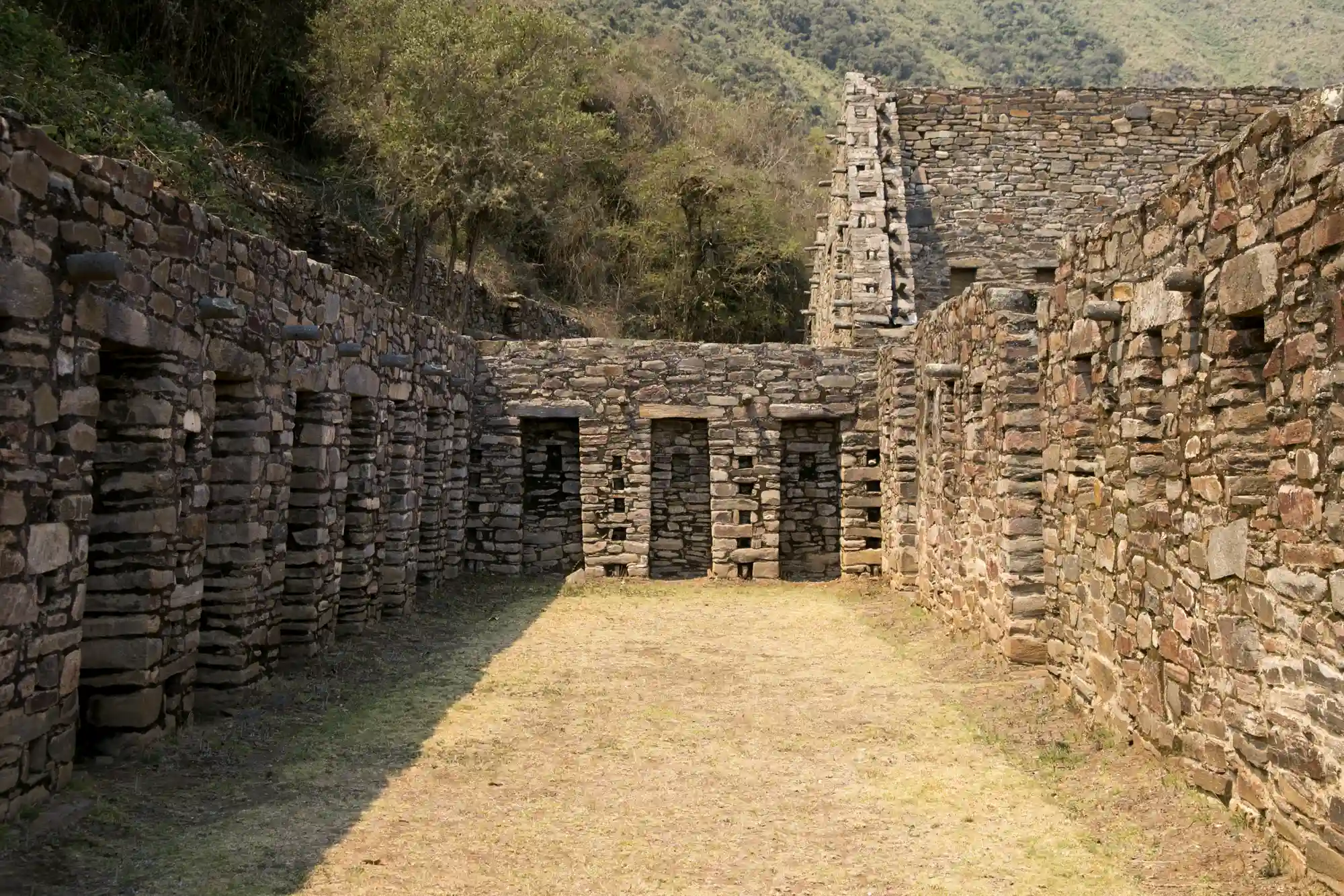 CHOQUEQUIRAO TREK 4 DAYS