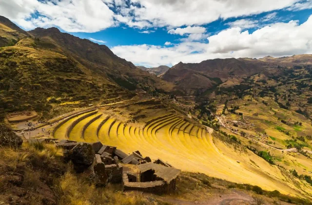 SACRED VALLEY OF THE INCAS FULL-DAY TOUR