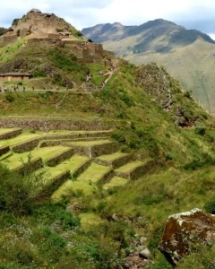 Sacred Valley Tour with Machu Picchu 2 Days / 1 Night