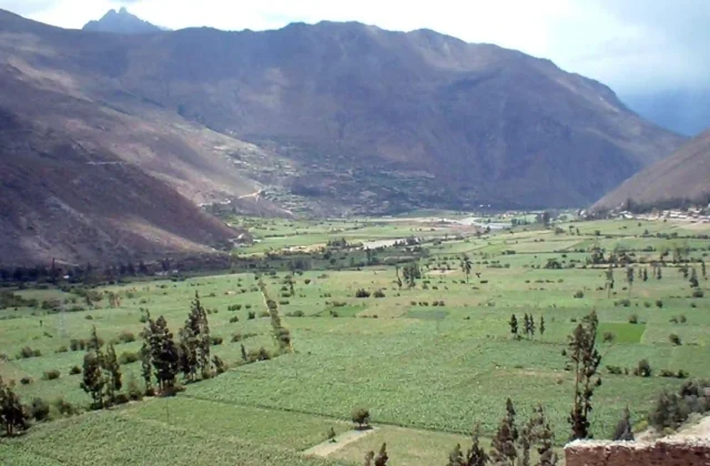 SACRED VALLEY OF THE INCAS FULL-DAY TOUR