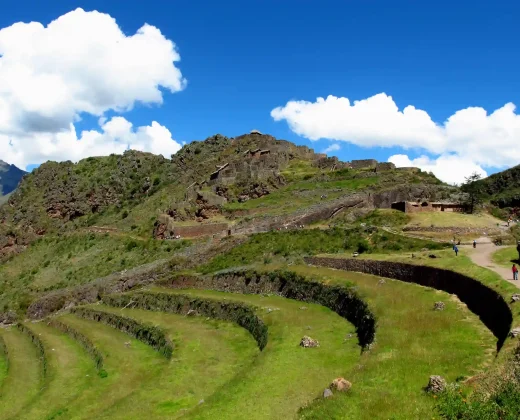 Sacred Valley Tour with Machu Picchu 2 Days / 1 Night