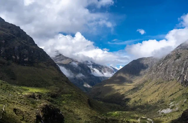 The Waqrapukara Trek Full-Day